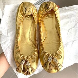 Tory Burch Gold Reese Tassel Leather BalletFlats🌴